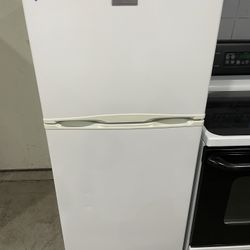 Frigidaire Fridge 