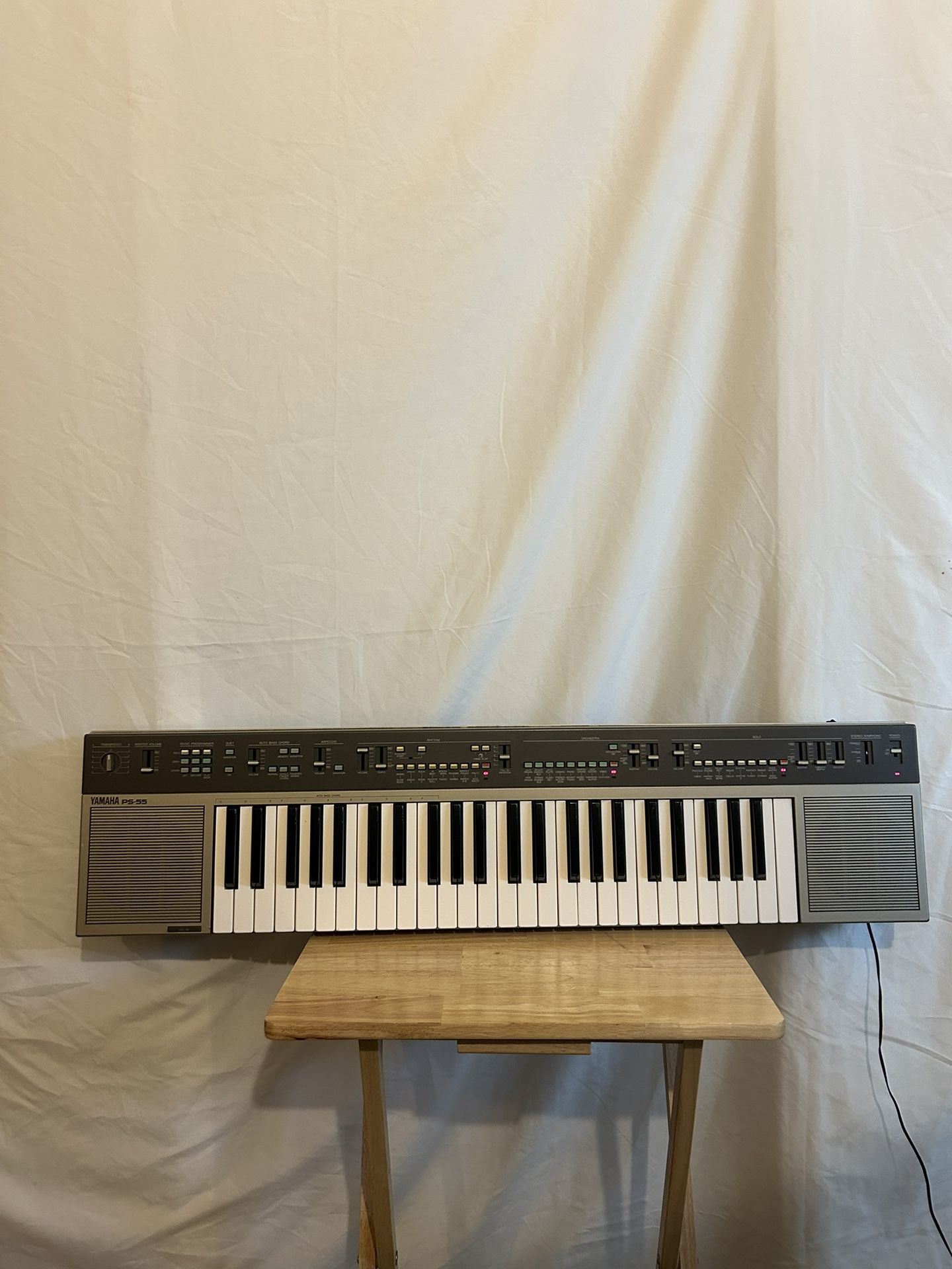 Yamaha PS-55 Keyboard Synthesizer