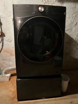 LG Front loader Washer/Dryer