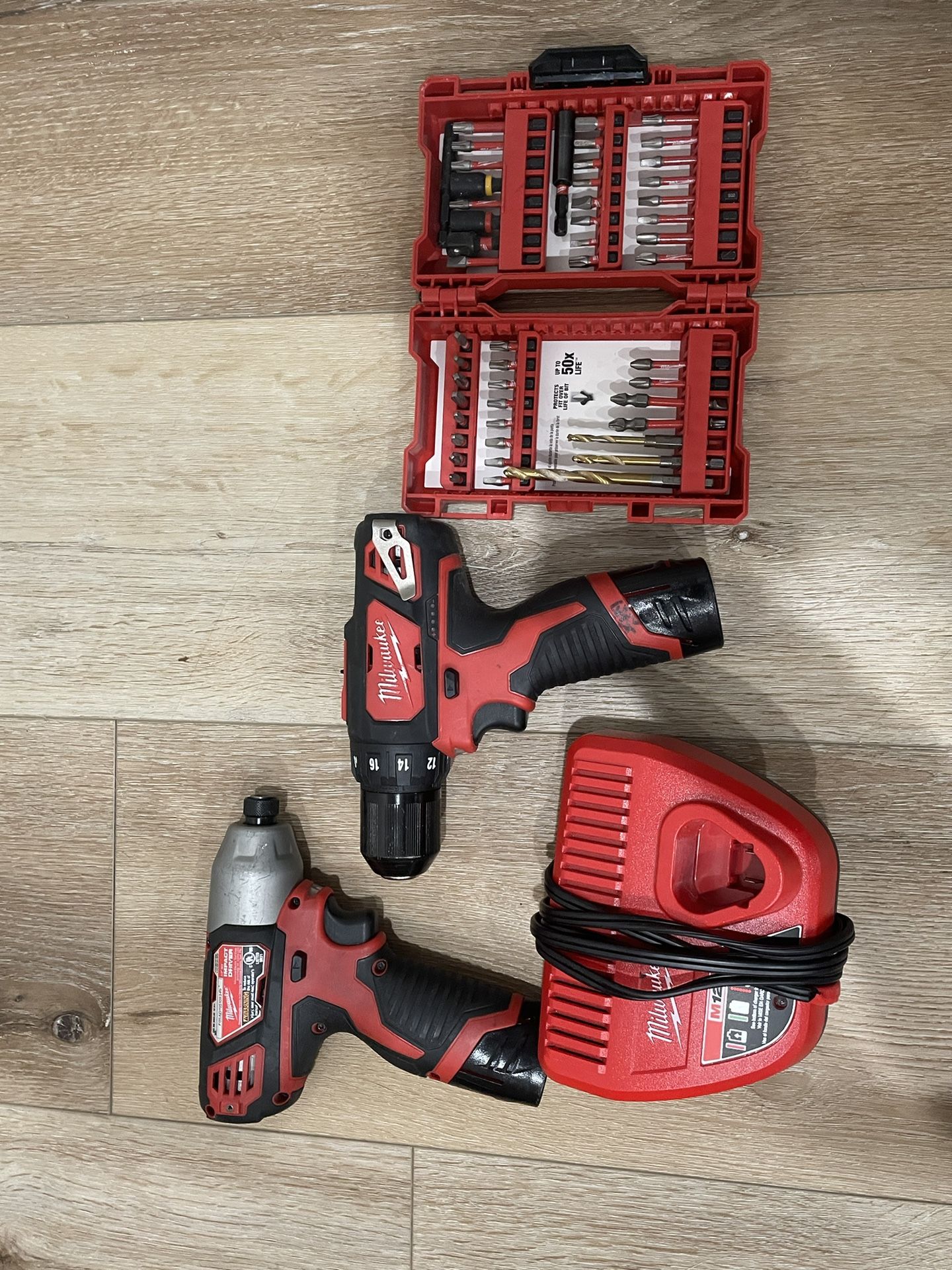 Milwaukee M12 Wireless impact And Drill With Charger! Impact And Drill