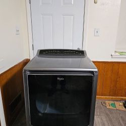 WHIRLPOOL STAINLESS STEEL ELECTRIC DRYER XL CAPACITY GOOD WORKING CONDITION 