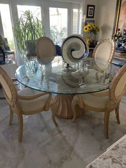 Dining Table with beveled round glass