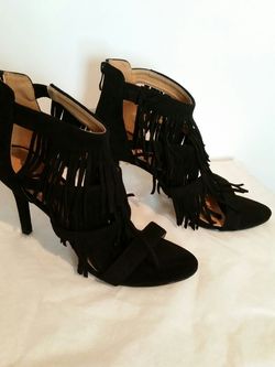 Black fringe heels Sz 11