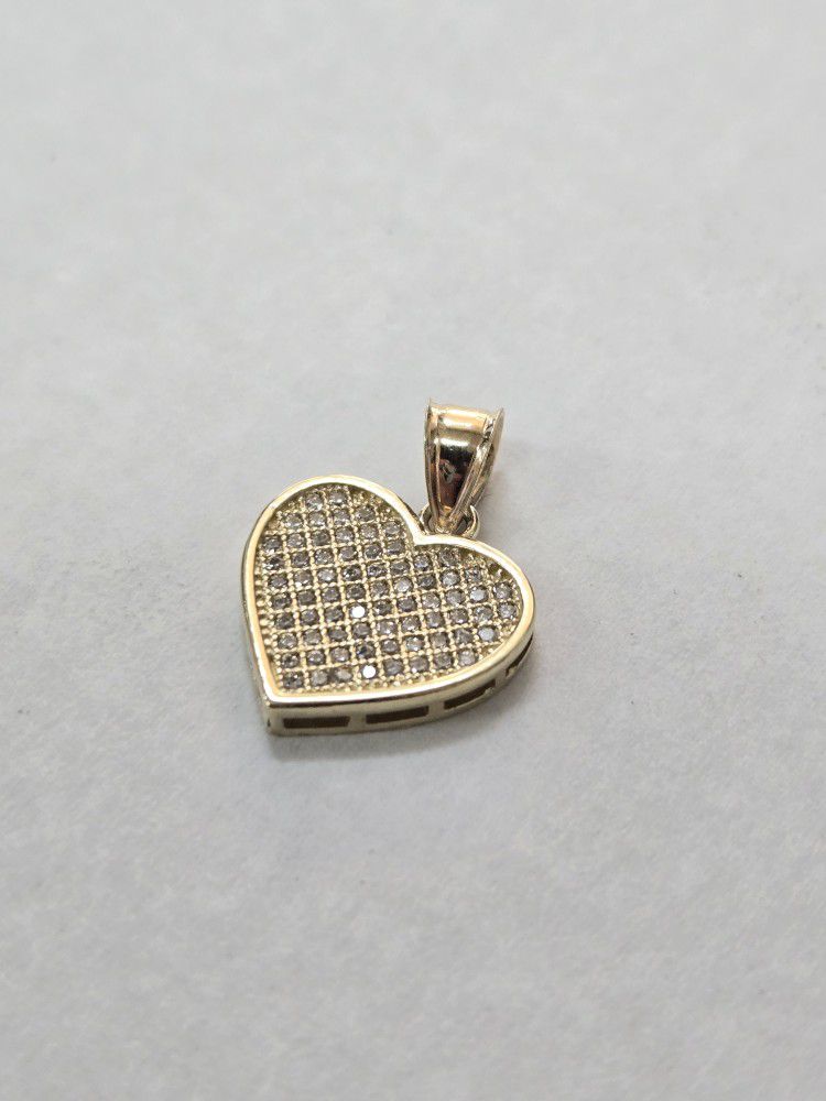 10kt Gold CZ Stone Heart Charm