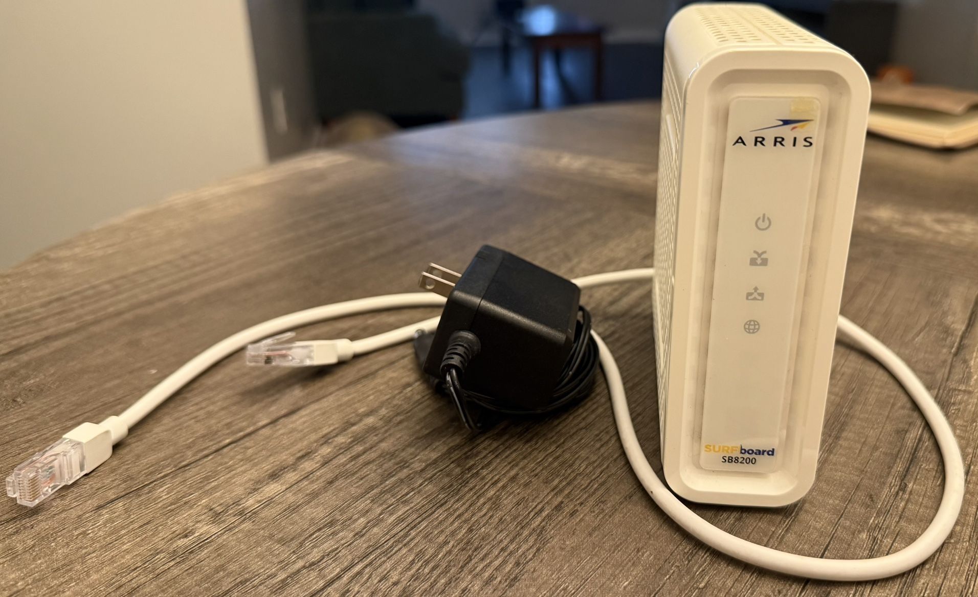 Arris SURFboard SB8200