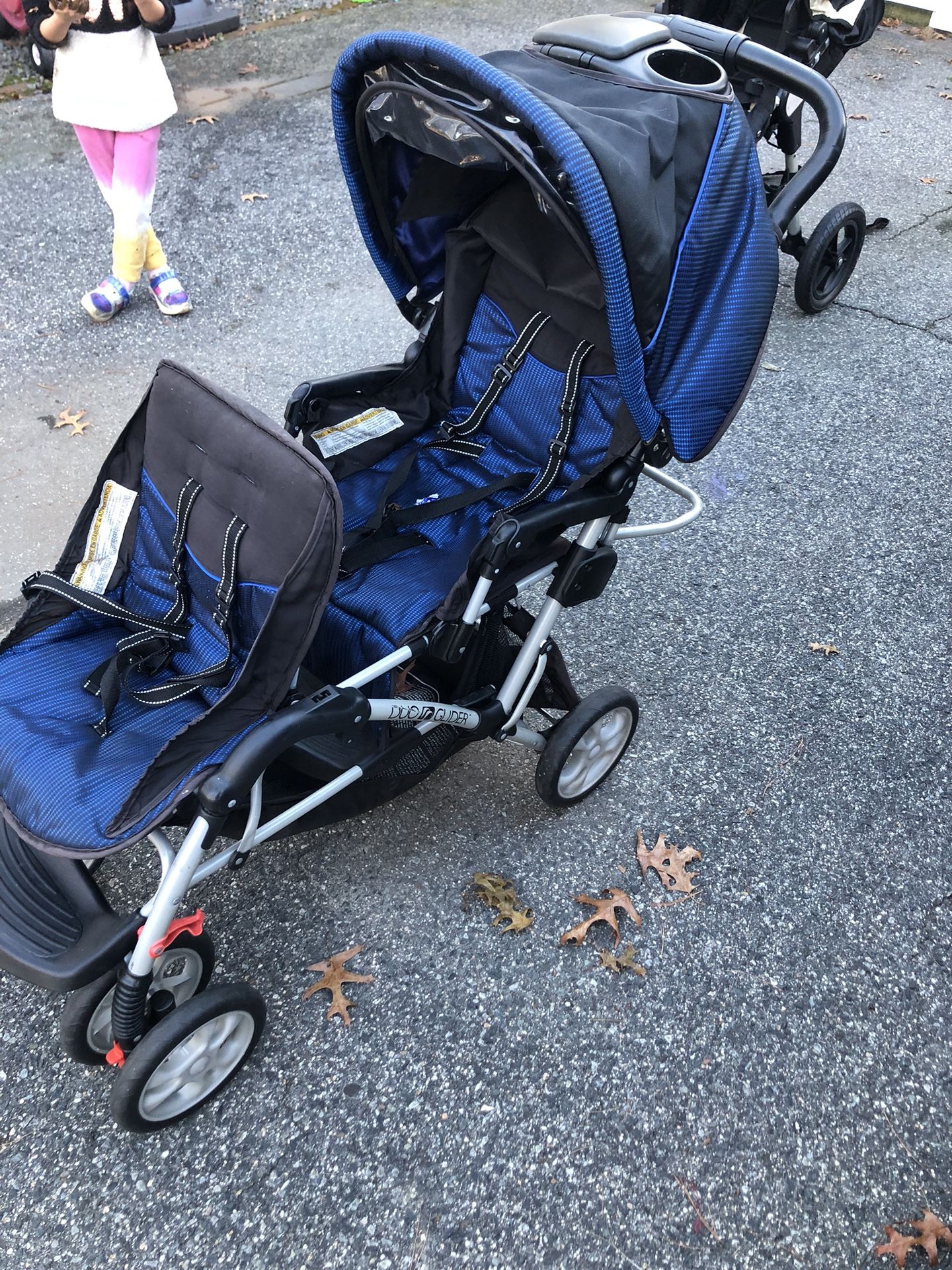 Dual and Single Stroller.