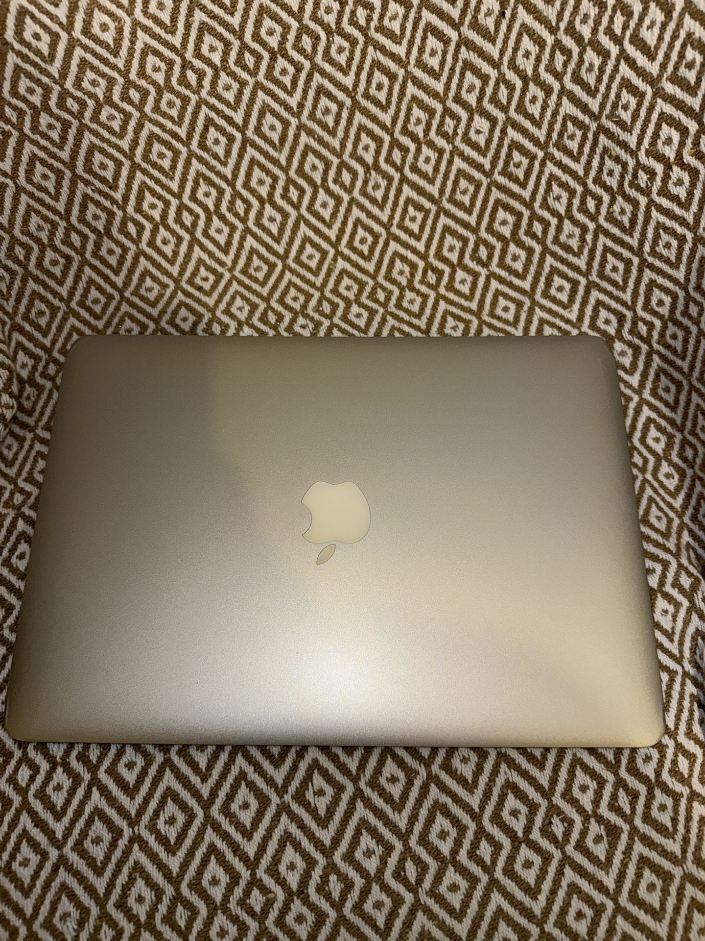 MacBook Air 13inch (2014)
