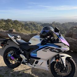 2025 Yamaha YZF-R3