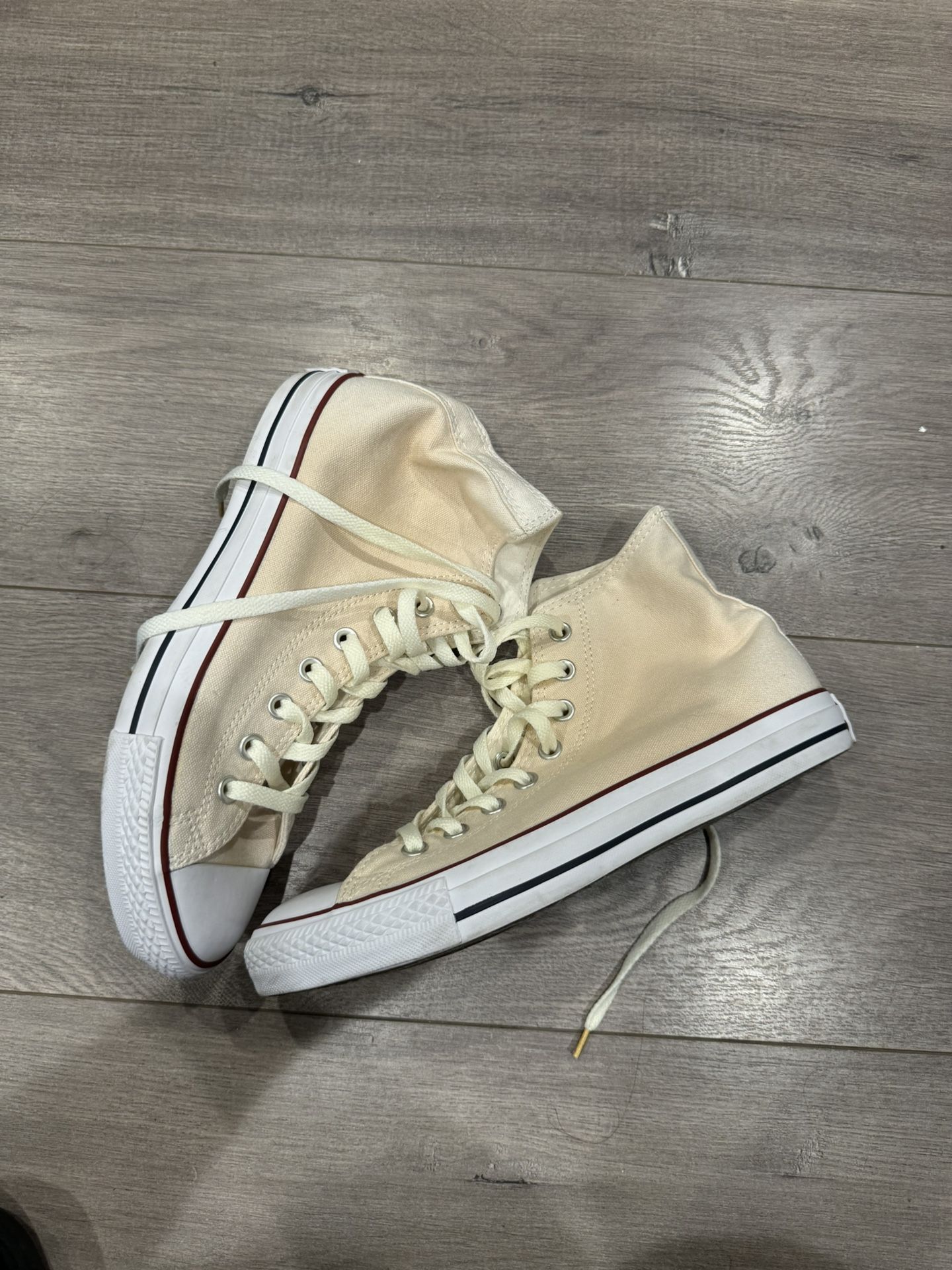 Converse Size 8 Men Lightly Used No Box