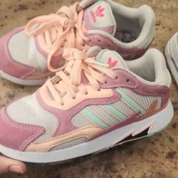 Girls Size 2.5
