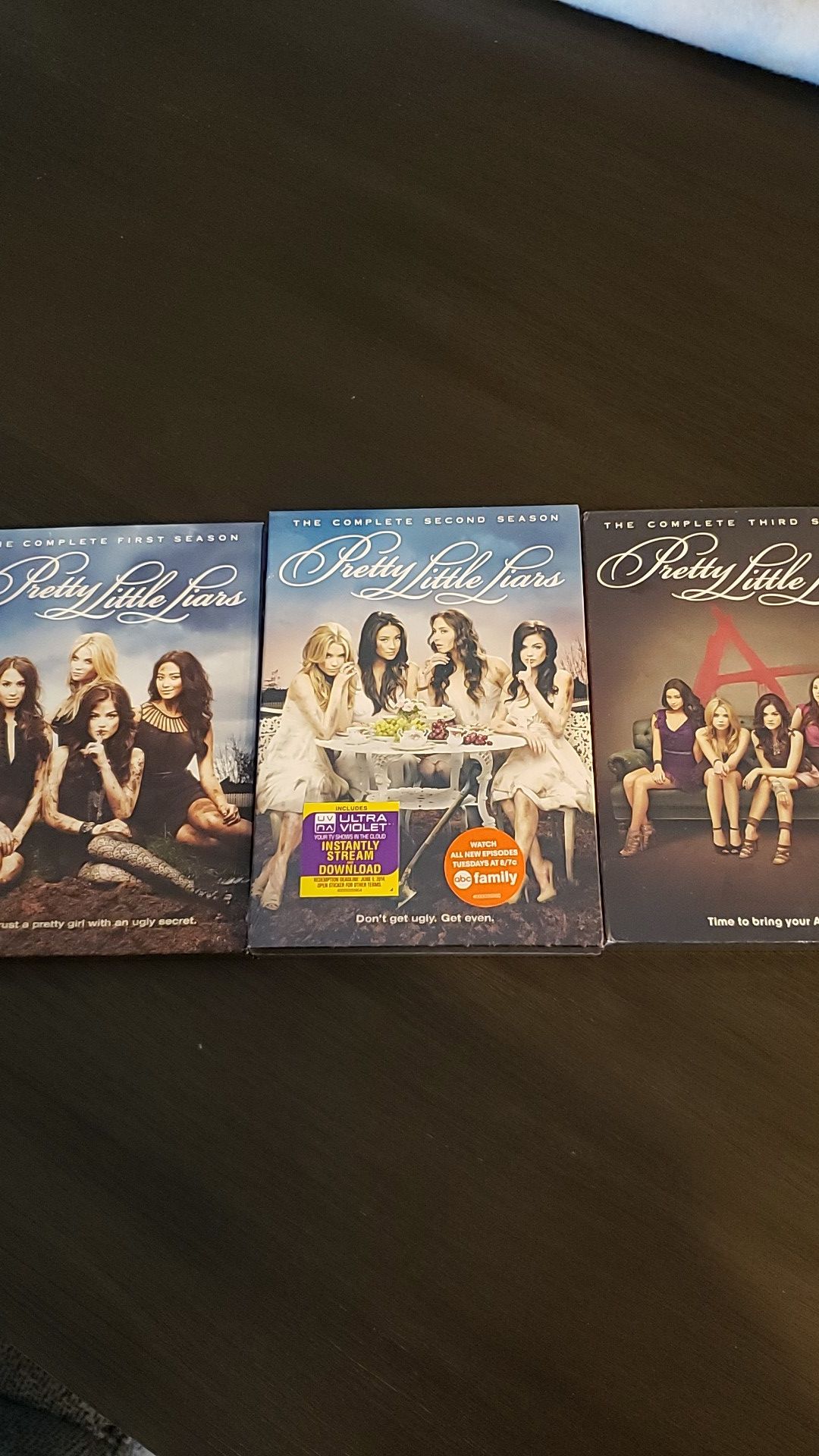 Pretty Little Liars (Seasons 1-3)