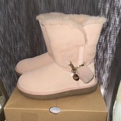 Women Size 6 Uggs Gently Used 