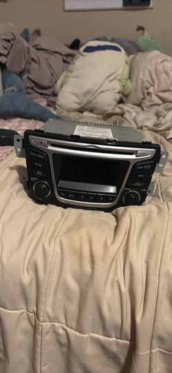 2015–2017 Hyundai Accent Radio Receiver Head Unit Assembly OEM