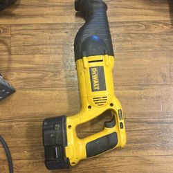 Dewault Reciprocating Saw 