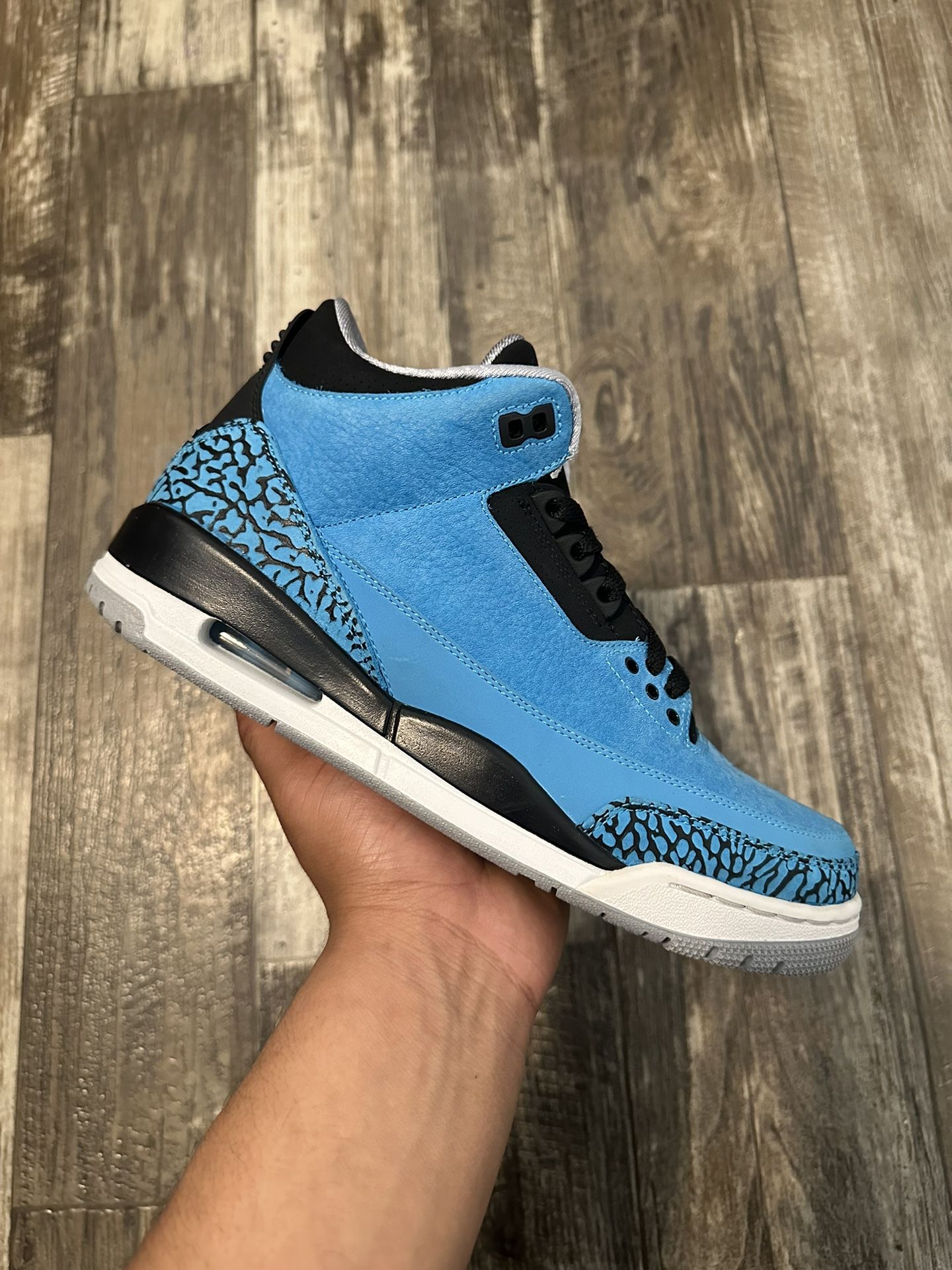 Jordan 3 “Powder Blue” (8.5)