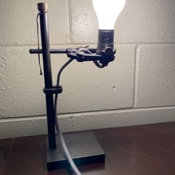 Vintage H D Butter Cup Desk Lamp