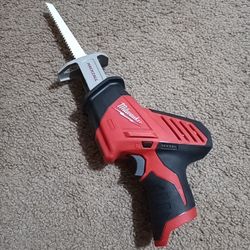 Milwaukee M12 Hack Saw
