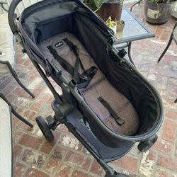 Even Flow Black Baby Stroller 