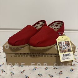 Women’s Toms