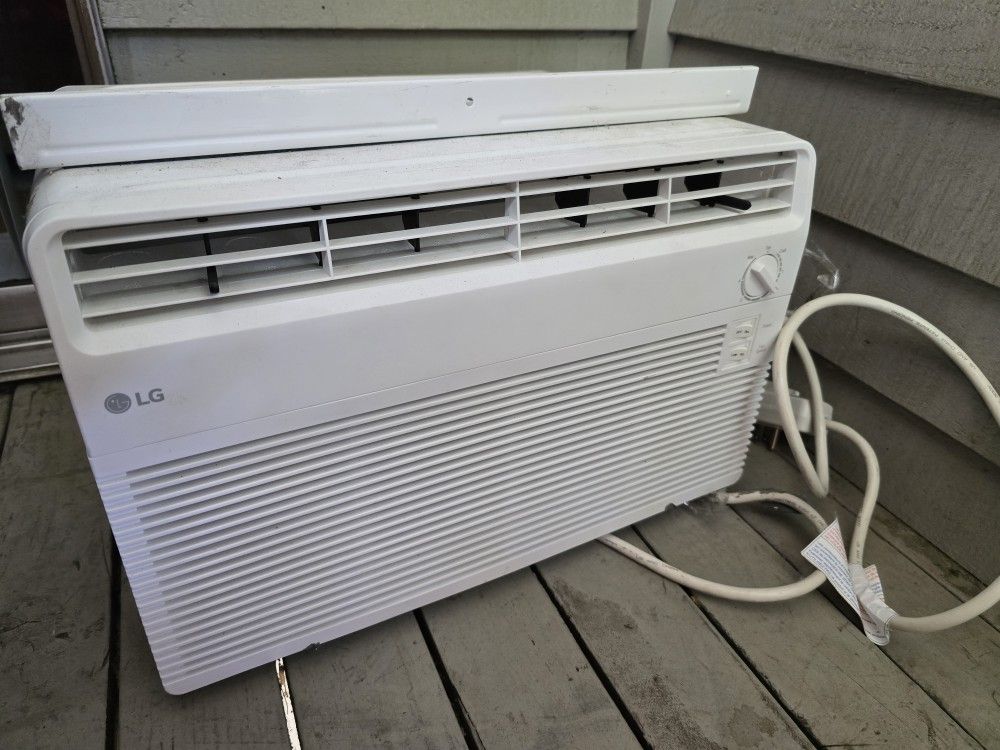Window Air Conditioner