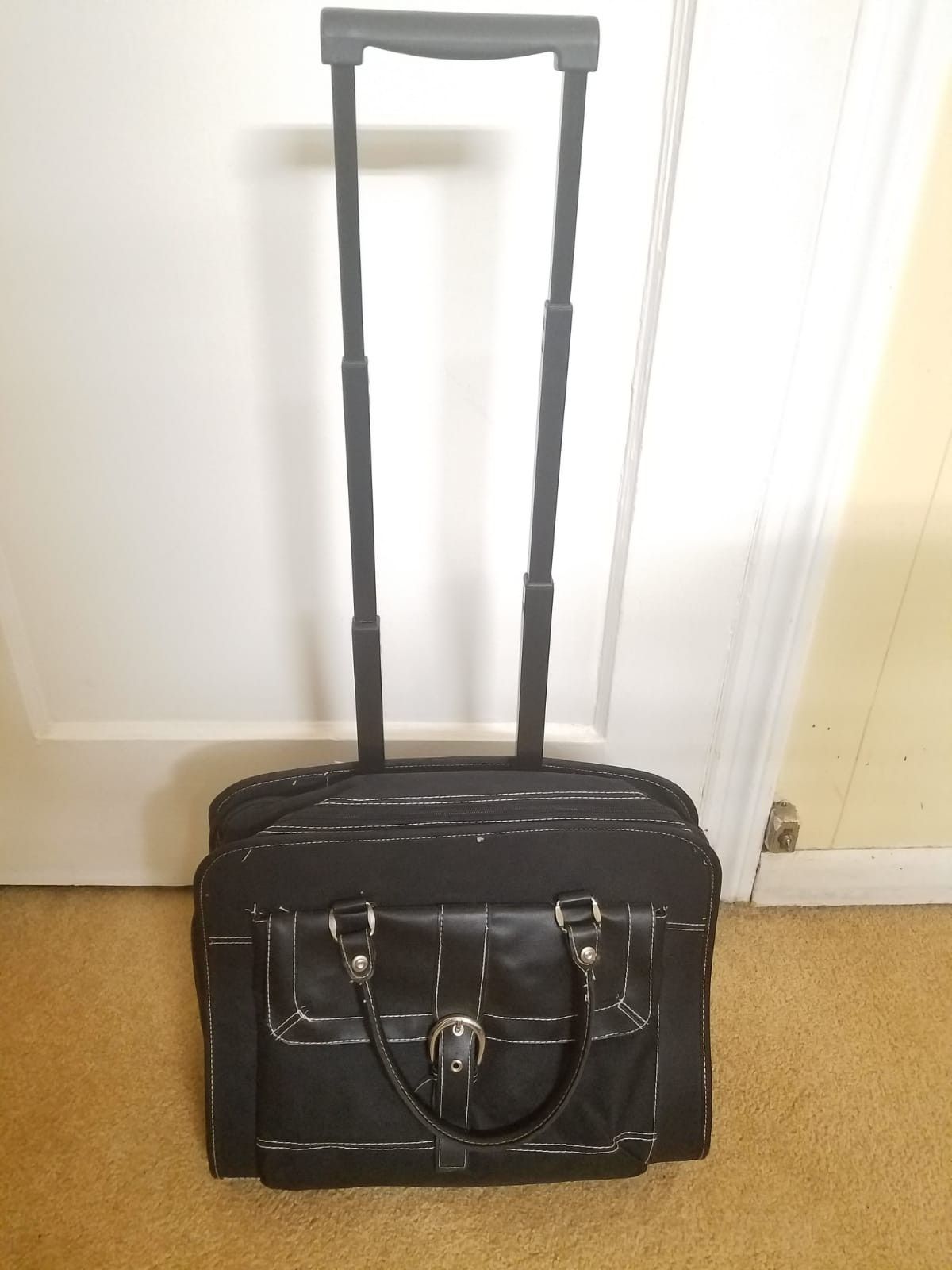 Traveling ladies bag with wheels