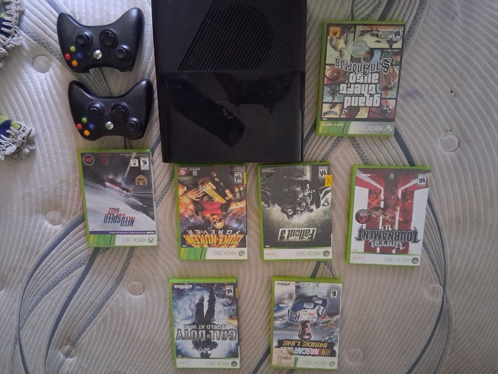 Working Xbox 360 And Controlers. Just Needs A Power Cord.