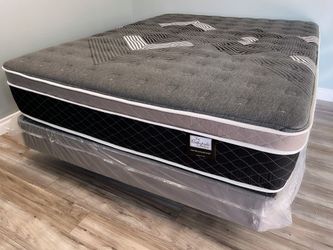 Full Oasis Thermal Comfort Europillow Top 12inch Mattress And Boxspring!!