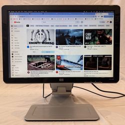 HP W2207 22-inch Widescreen Flat Panel LCD Monitor