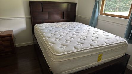 Queen bed frame and mattress with 2 storage drawers