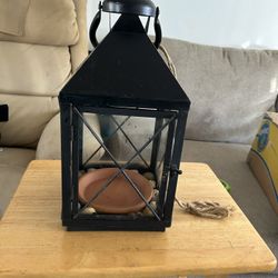Black Metal Hanging Farmhouse Lantern