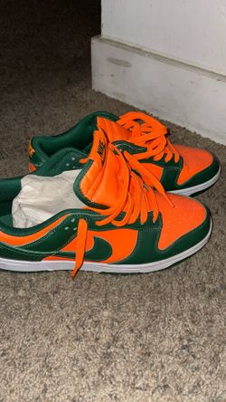 Nike dunks Size 8.5