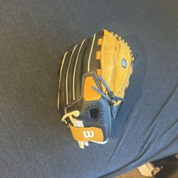 Wilson Baseball Glove 