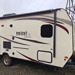 2016 Forest River Rockwood Mini Lite 1907