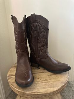 Girls western boots size 5