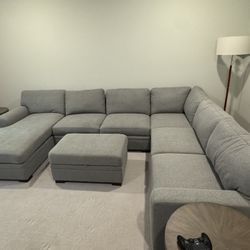 Thomasville Langdon Fabric Sectional with Chaise and Storage Ottoman 