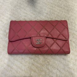 Chanel wallet pink