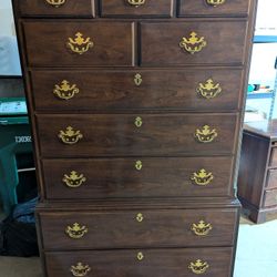 Dresser Set
