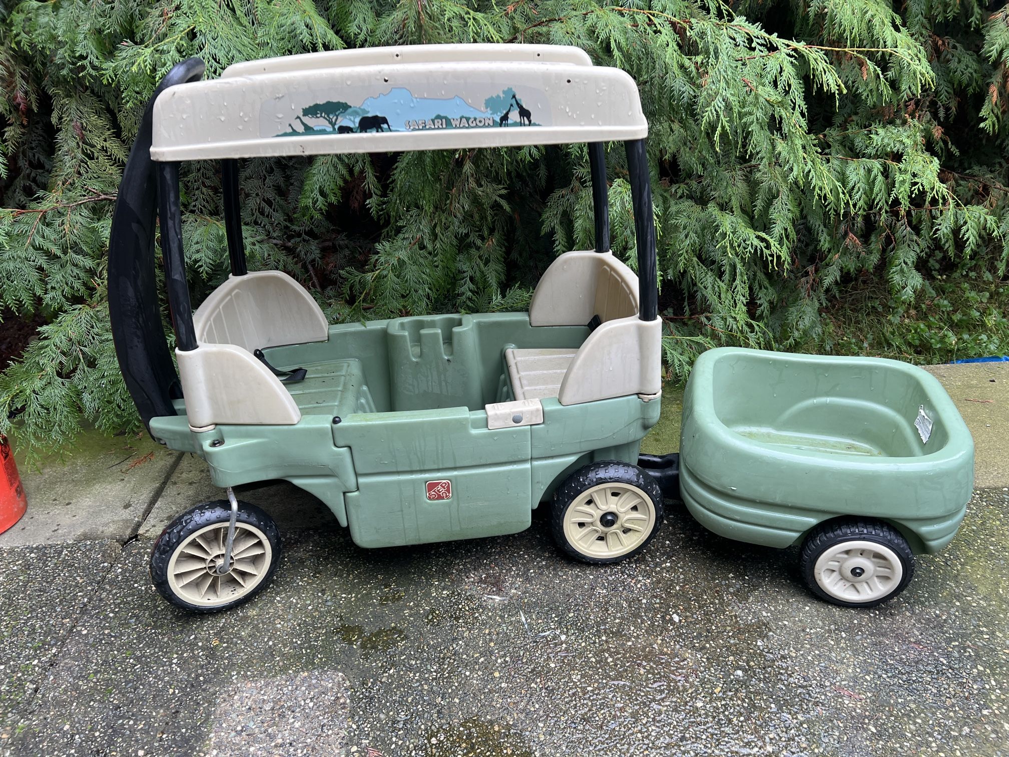 Safari Covered Wagon With Trailer
