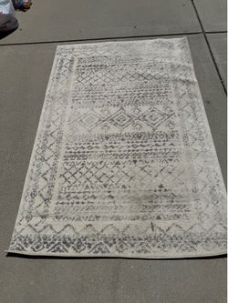 Area rug