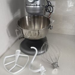KitchenAid Professional 5 Plus Bowl-Lift Stand Mixer - Silver