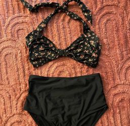 Black Floral Halter Bikini Top with High Waist Bottoms