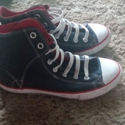 Boys Converse Size 5