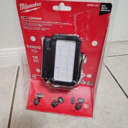 New Milwaukee M18 Rover Light 1000 Lumen