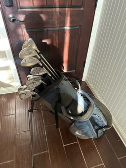 Full women’s golf set. Nike bag