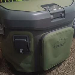 Otter BOX cooler