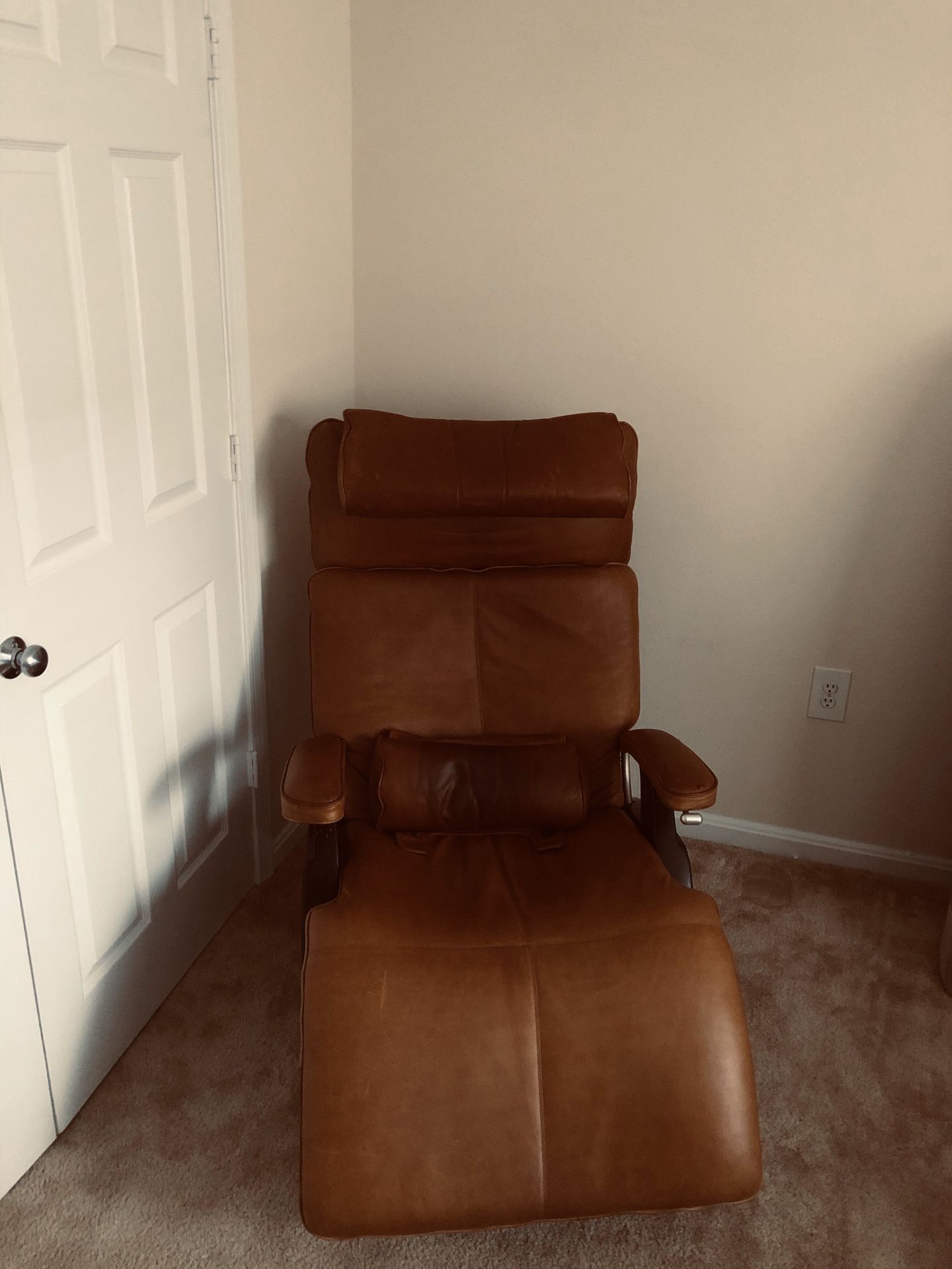 Leather recliner zero gravity chair