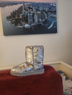 UGG. Bota