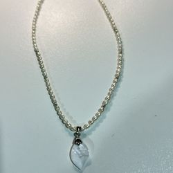 Vintage  White Chalcedony Gemstone Pendant Necklace