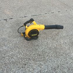 De Walt Electric Leaf Blower