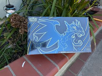 Mega charizard ultra premium collection